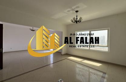 Apartment - 3 Bedrooms - 4 Bathrooms for rent in Al Mamzar Tower - Al Mamzar - Sharjah - Sharjah