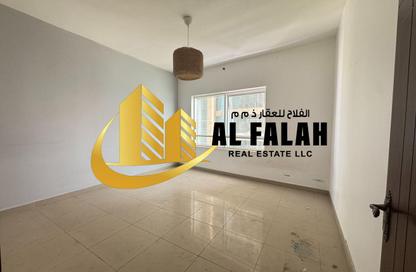 Apartment - 3 Bedrooms - 4 Bathrooms for rent in Al Mamzar Tower - Al Mamzar - Sharjah - Sharjah