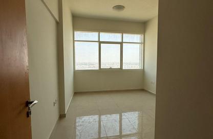 Apartment - 2 Bedrooms - 2 Bathrooms for rent in Gulf Tower - Emirates City - Ajman