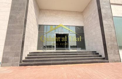 Show Room - Studio - 2 Bathrooms for rent in Al Sajaa Industrial - Al Sajaa - Sharjah