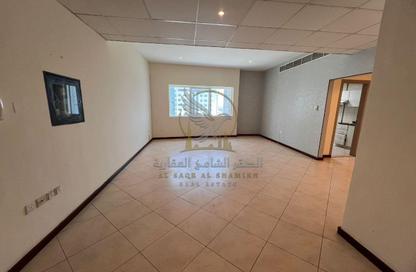 Apartment - 1 Bedroom - 1 Bathroom for rent in Al Majaz 1 - Al Majaz - Sharjah Apartment - 1 Bedroom - 1 Bathroom for rent in Al Majaz 1 - Al Majaz - Sharjah