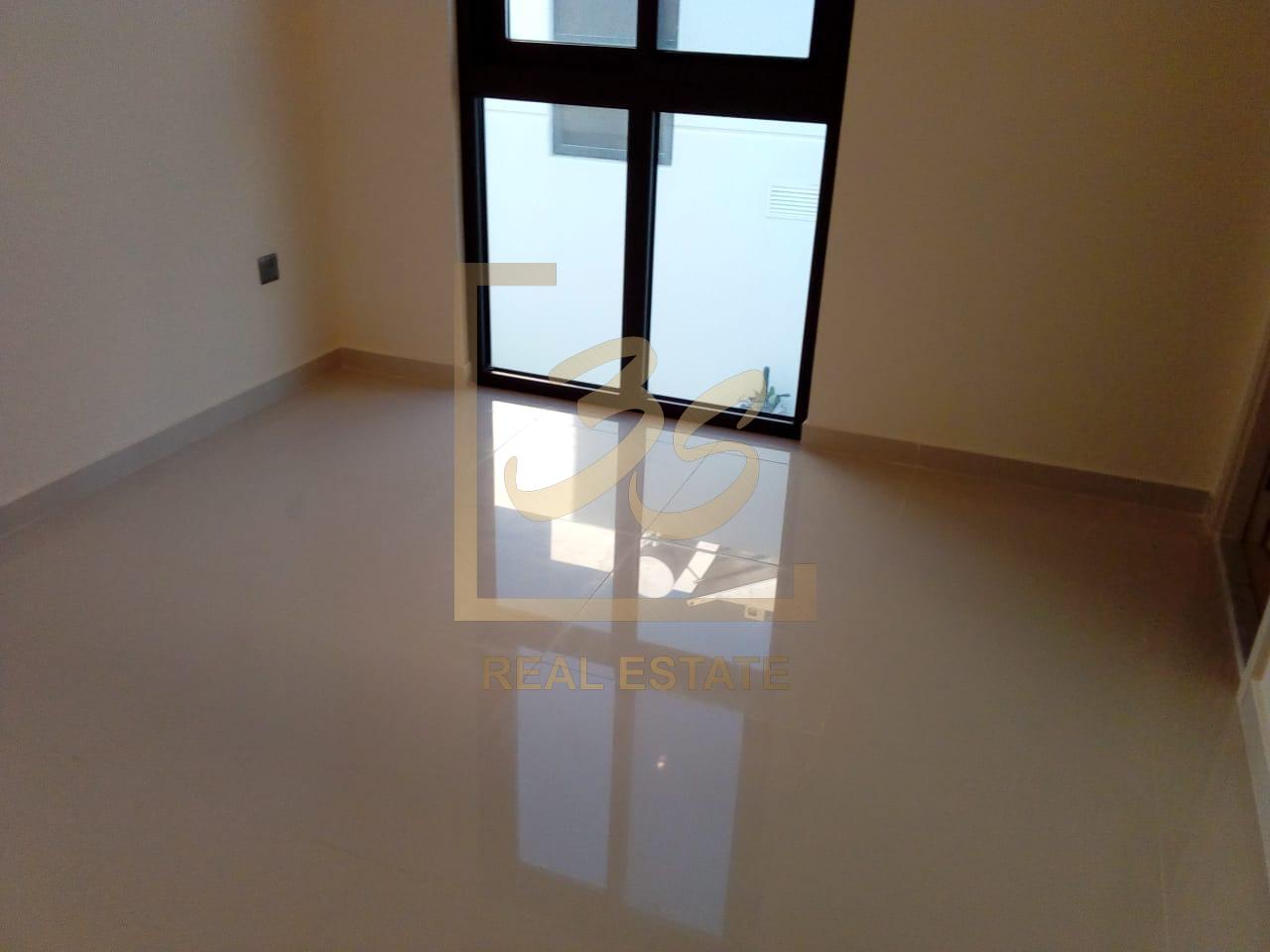 CORNER UNIT | 3BR + MAID | SINGLE ROW by 241773 