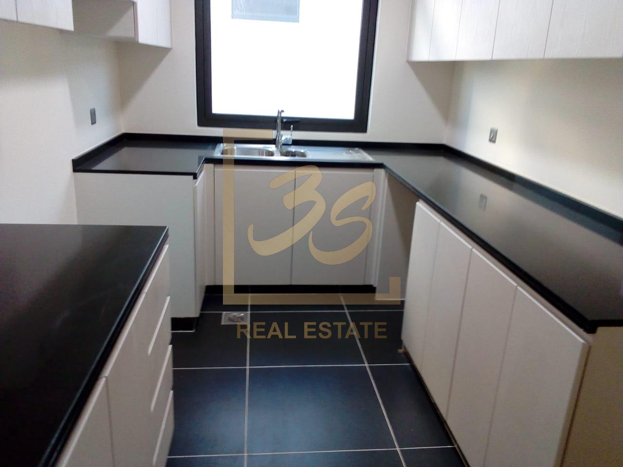 CORNER UNIT | 3BR + MAID | SINGLE ROW by 241773 