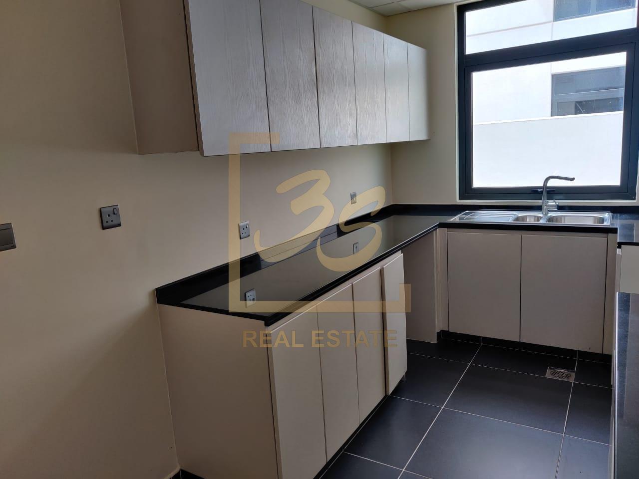 CORNER UNIT | 3BR + MAID | SINGLE ROW by 241773 