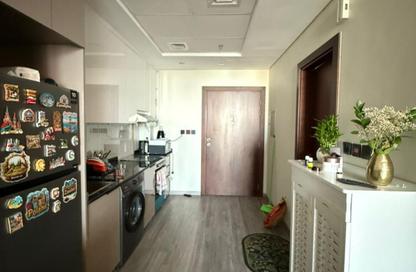 Apartment - Studio - 1 Bathroom for rent in Binghatti Crystals - Dubai Silicon Oasis - Dubai