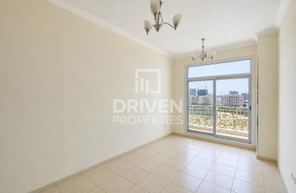 Apartment - 1 Bedroom - 1 Bathroom for rent in Mazaya 23 - Queue Point - Liwan - Dubai