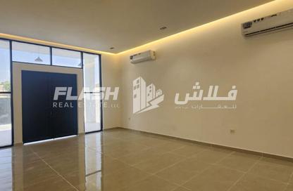 Villa - 4 Bedrooms - 6 Bathrooms for rent in Al Dhait South - Al Dhait - Ras Al Khaimah