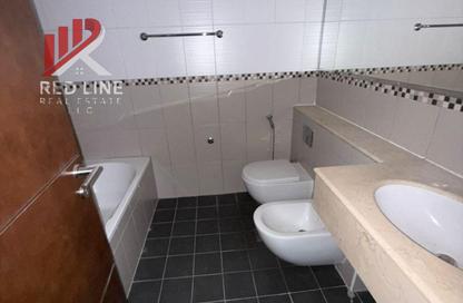 Apartment - 3 Bedrooms - 2 Bathrooms for rent in Al Khan Corniche - Al Khan - Sharjah