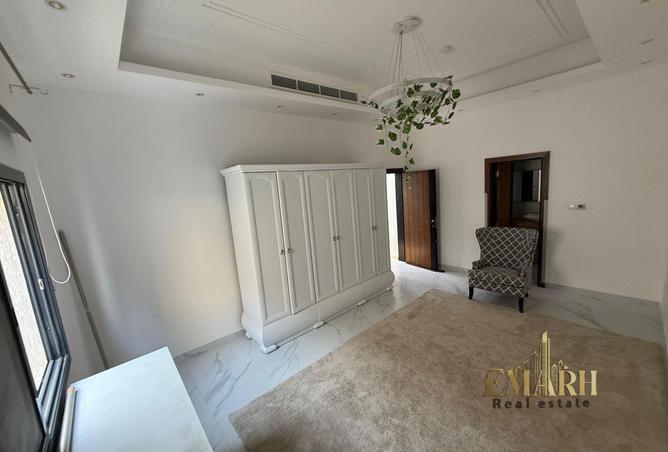 87045942 - Property Image 2