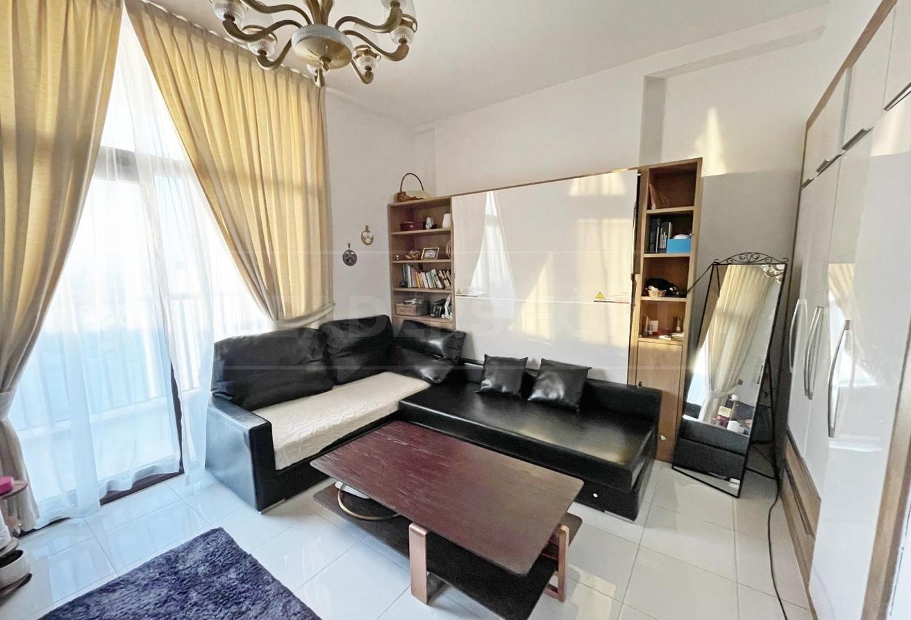 BRAND NEW | NEAR METRO | FURNISHED | VACANT photo 5