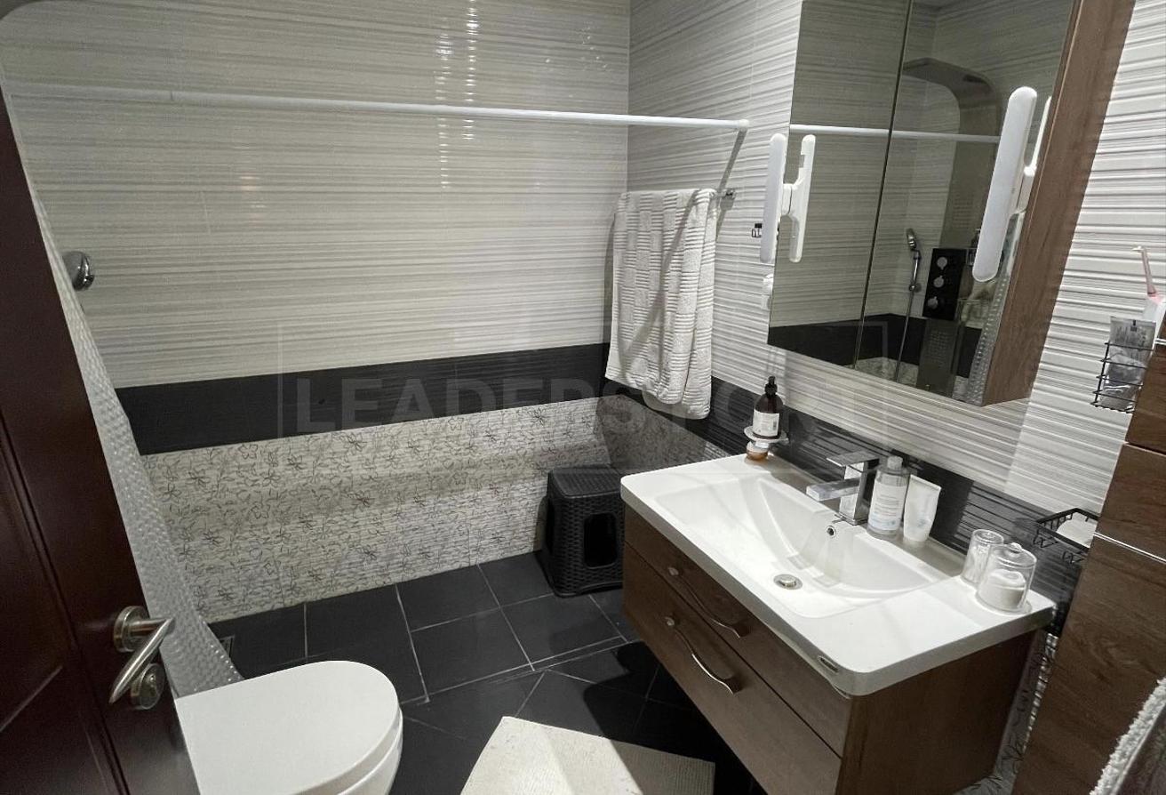 BRAND NEW | NEAR METRO | FURNISHED | VACANT photo 7