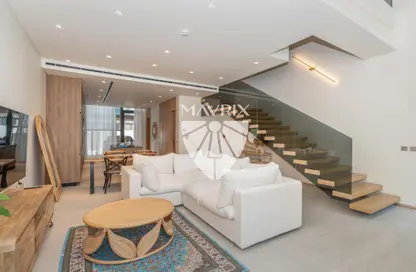 فيلا - 3 غرف نوم - 5 حمامات للايجار في التوقيع - الضاحية 10 - قرية جميرا الدائرية - دبي