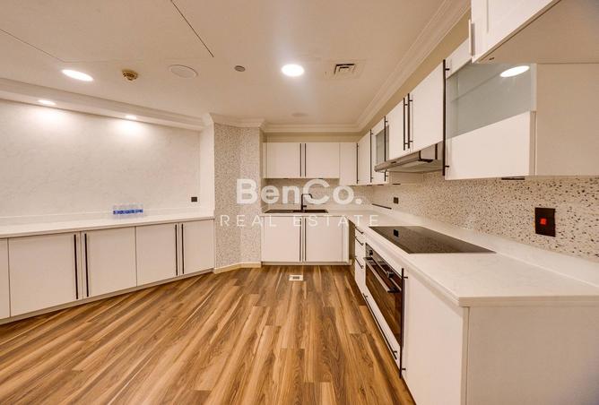 135640812 - Property Image 3