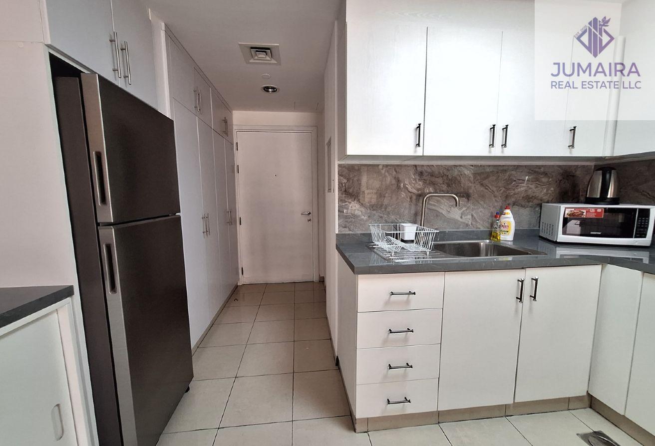 Luxury Upgraded Studio | Fully Fitted Kitchen .