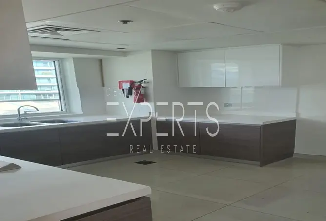 127914826 - Property Image 3
