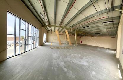 Warehouse - Studio - 4 Bathrooms for rent in Al Quoz Industrial Area 4 - Al Quoz Industrial Area - Al Quoz - Dubai