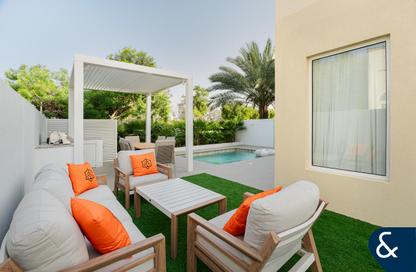 Villa - 2 Bedrooms - 3 Bathrooms for sale in Springs 8 - The Springs - Dubai