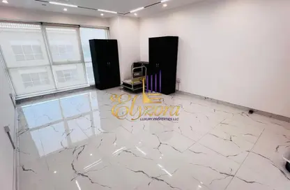 Business Centre - Studio - 2 Bathrooms for rent in Al Nasr Plaza - Oud Metha - Bur Dubai - Dubai