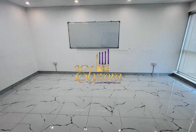 56978231 - Property Image 3