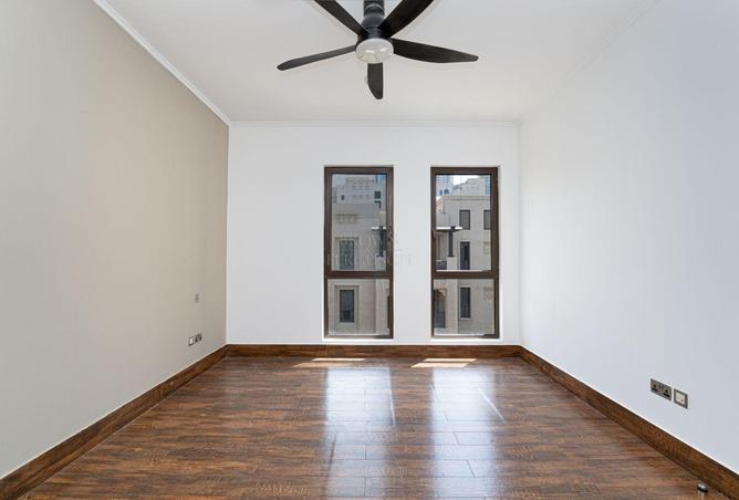 136537579 - Property Image 3