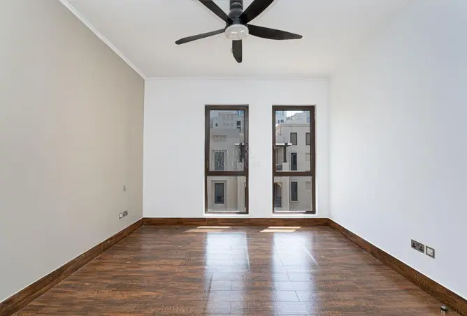 136537579 - Property Image 3
