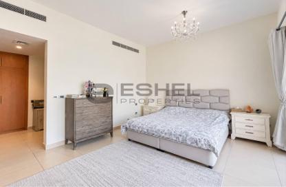 Villa - 4 - 6 for sale in Nad Al Sheba 3 - Nad Al Sheba - Dubai