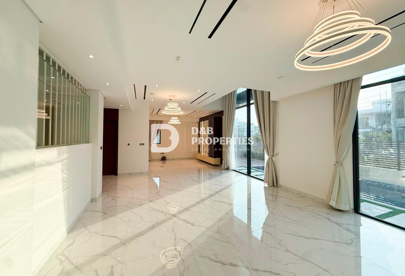 Corner Plot | 4BR + Maid and Store | Custom Built photo 7