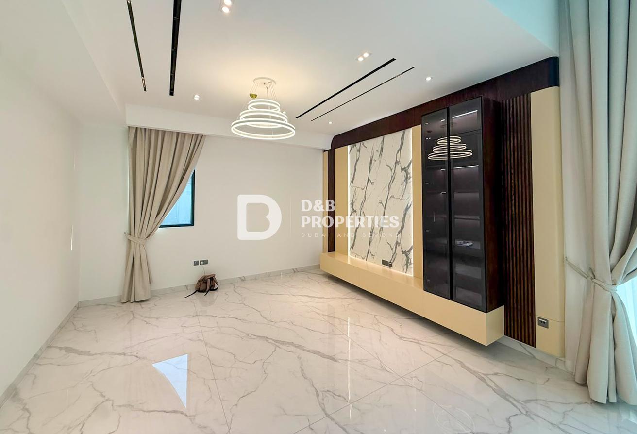 Corner Plot | 4BR + Maid and Store | Custom Built photo 9