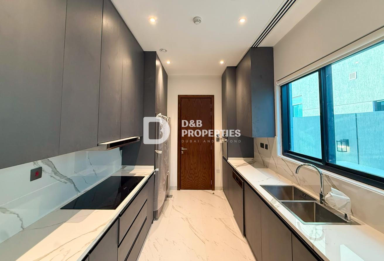 Corner Plot | 4BR + Maid and Store | Custom Built photo 12