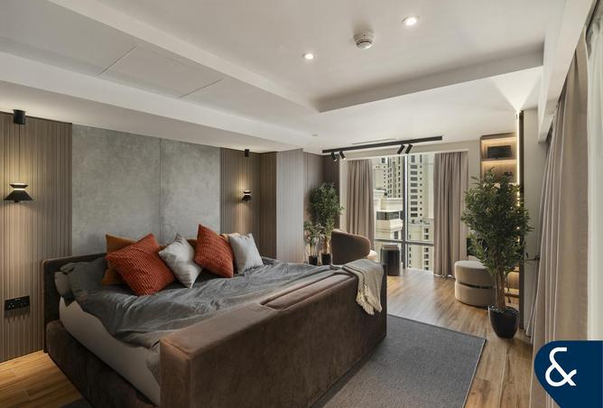 82817000 - Property Main Image