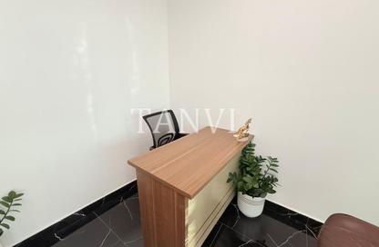 Office Space - Studio - 1 Bathroom for rent in Fatima Mohammad Ahmad Bin Suleiman Building - Al Raffa - Bur Dubai - Dubai