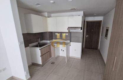 Apartment - Studio - 1 Bathroom for rent in La Perla Blanca - District 15 - Jumeirah Village Circle - Dubai
