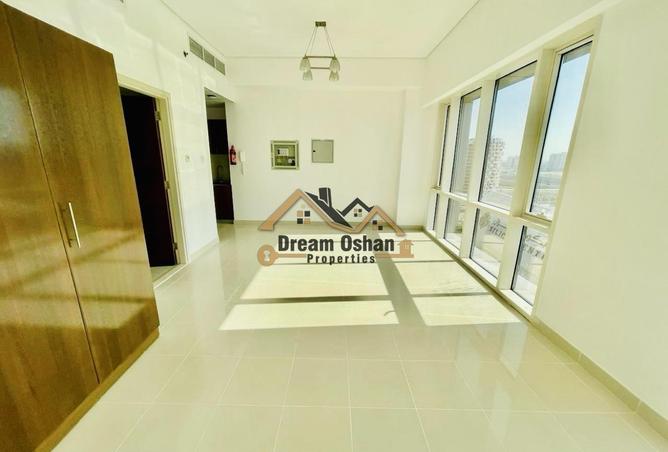 144640208 - Property Image 2