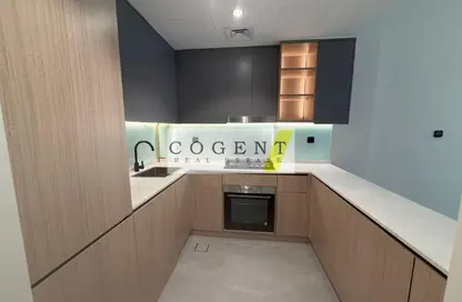 شقة - غرفة نوم - 2 حمامات للايجار في آرك ريزيدنس - مجمع دبي ريزيدنس - دبي لاند - دبي