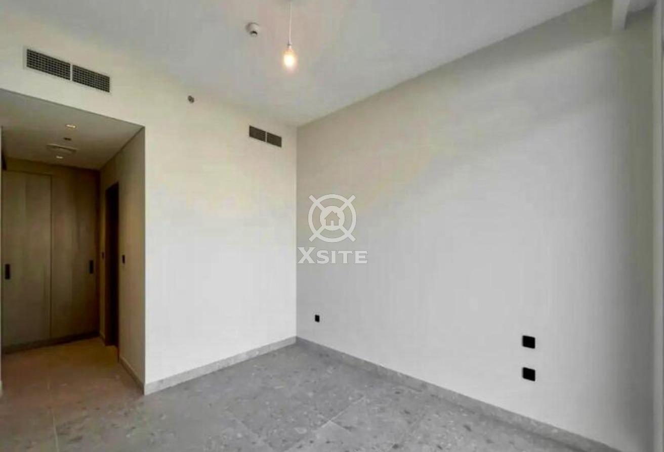 Spacious 3 BR | Well Lit | Ready to Move photo 5