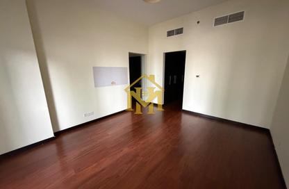 Apartment - 2 Bedrooms - 4 Bathrooms for rent in Green Lakes Towers 2 - Green Lakes Towers - JLT Cluster S - Jumeirah Lake Towers - Dubai