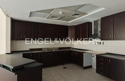 Apartment - 2 - 3 for sale in Building 158 - Contemporary Cluster - Discovery Gardens - Dubai