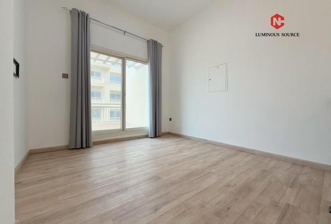 73116708 - Property Image 2