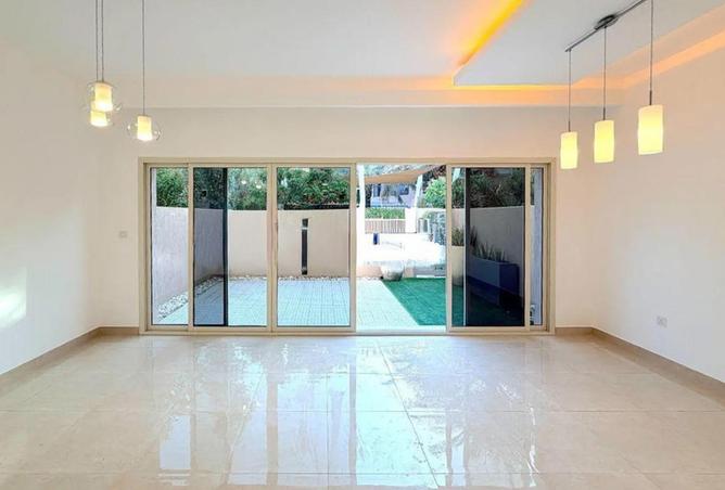 109042537 - Property Image 2