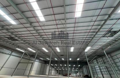 Warehouse - Studio - 2 Bathrooms for rent in Umm Al Thuoob - Umm Al Quwain