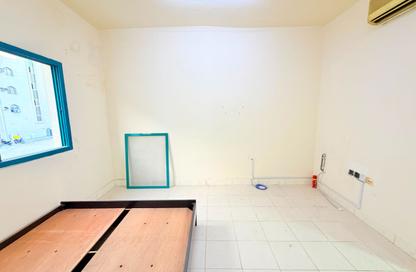 Apartment - Studio - 1 Bathroom for rent in Fire Station Road - Muwaileh - Sharjah Apartment - Studio - 1 Bathroom for rent in Fire Station Road - Muwaileh - Sharjah
