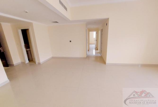 70267255 - Property Image 3