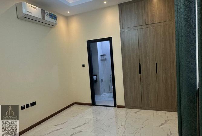 57779839 - Property Image 2