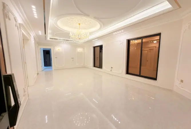 155593998 - Property Image 3