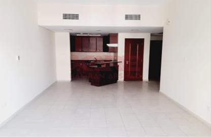 شقة - غرفة نوم - 2 حمامات للايجار في بناية  38إلى107 - طراز البحر المتوسط - ديسكفري جاردنز - دبي