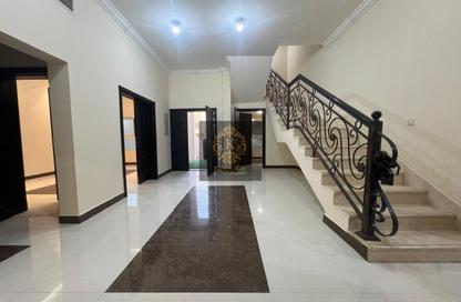 Villa - 5 - 7 for rent in Shakhbout City - Abu Dhabi
