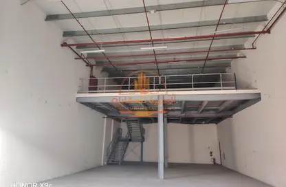 Warehouse - Studio - 1 Bathroom for rent in Al Sajaa Industrial - Al Sajaa - Sharjah