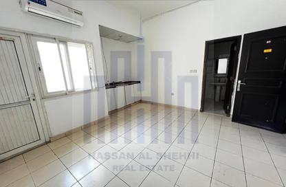 Apartment - Studio - 1 Bathroom for rent in Muwaileh 3 Building - Muwaileh - Sharjah