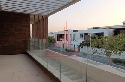 Villa - 5 Bedrooms - 6 Bathrooms for rent in West Yas - Yas Island - Abu Dhabi