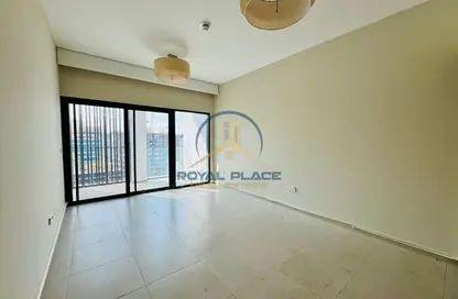 Apartment - Studio - 1 Bathroom for rent in SOL Bay - Business Bay - Dubai